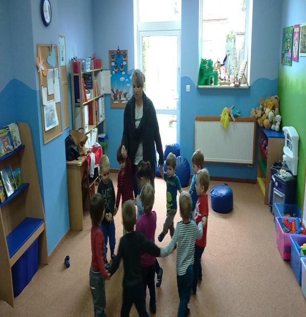 Najpierw z dziećmi dyskutowaliśmy o tym, kim są kobiety, co mogą robić i w