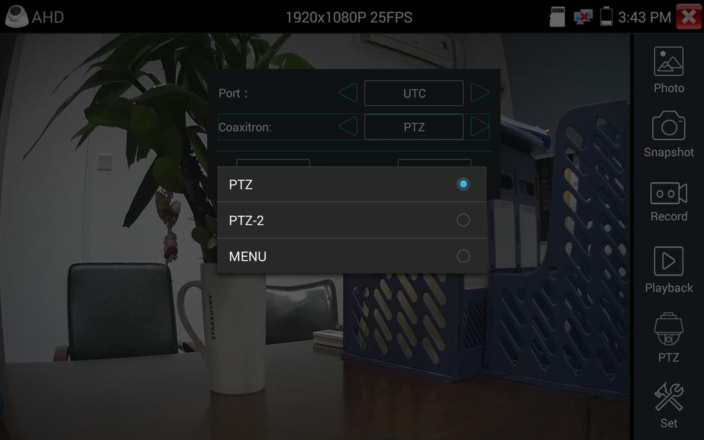 Podczas odbioru sygnału z kamery AHD, tester umożliwia wyświetlanie rozdzielczości obrazu na górnym pasku. Podwójne dotknięcie ekranu powoduje przełączenie wyświetlania w tryb pełnego ekranu.