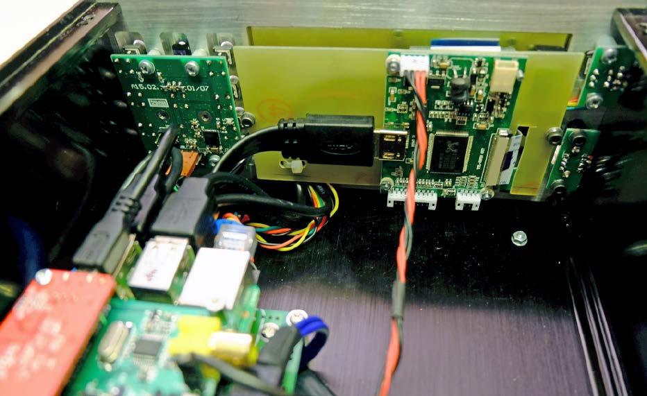 Jak wspominano, do przechowywania plików muzycznych służy dysk twardy SATA. Niestety, mikrokomputer Raspberry PI nie jest wyposażony w ten interfejs, więc jest konieczne użycie konwertera USB/SATA.