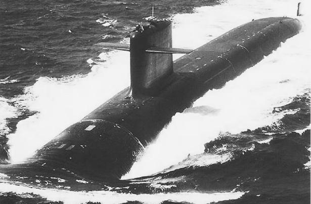 56 Piotr L. Wilczyński Ryc. 4. Francuski okręt podwodny klasy Triomphant przedstawiciel największej klasy atomowych okrętów podwodnych Europy Źródło: http://www.militaryfactory.