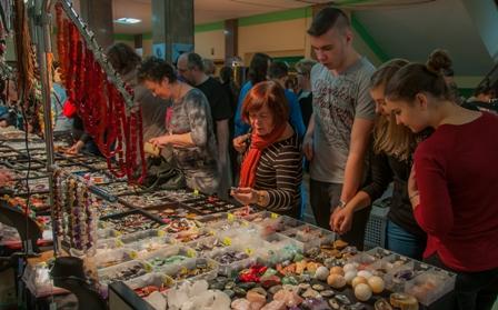 giełda minerałów https://www.gliwice.eu/sites/default/files/styles/newsletter_img/public/news/images/mineralygl.jpg?