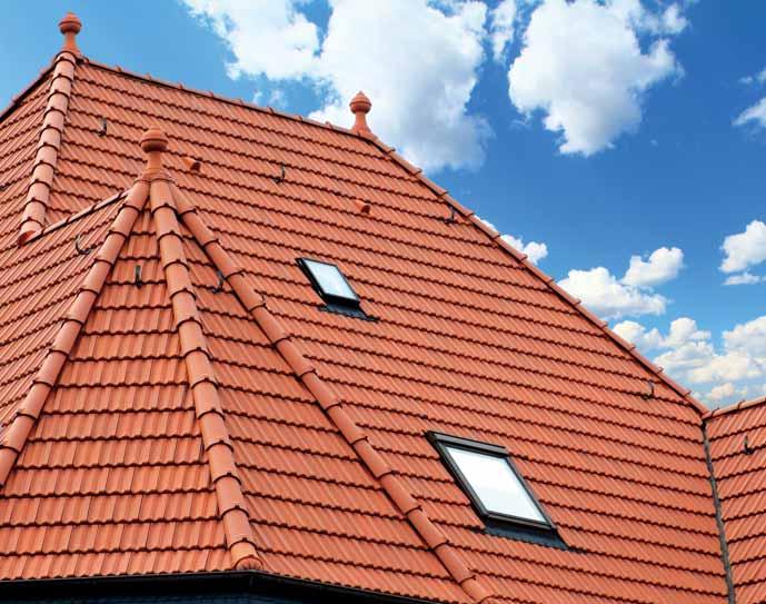 Rozwiązania dachowe Marsylka Marsylka Marsylka to pierwsza dama wśród dachówek zakładkowych, gdyż jest najstarszą, a jednocześnie wciąż jedną z najpopularniejszych przedstawicielek tej grupy.