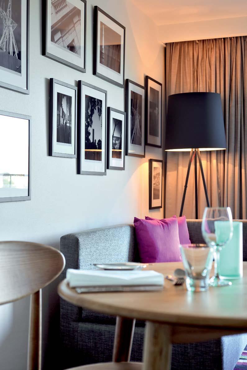 mercure hotel pokoje W harmonii z ludźmi i miejscami In harmony with people and places Ponad 740 hoteli na świecie More than 740 hotels around the world Hotele Mercure Wypoczynek Leisure Biznes