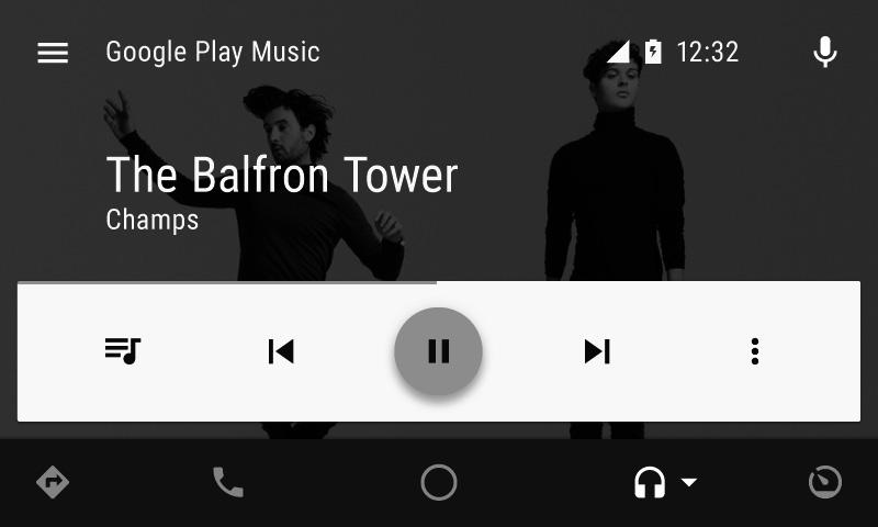 Aplikacje Android Auto /Apple CarPlay/Mirroring Obsługa Android Auto Android Auto pozwala na wygodne korzystanie z funkcji urządzenia Android podczas prowadzenia pojazdu.