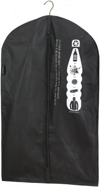 PRZEMYŚLANY GEST TORBA Z RECYKLINGU Każda kurtka z kolekcji XD Apparel jest dostarczana wraz z wieszakiem oraz specjalną torbą wykonaną z non-woven z recyklingu, która chroni produkt przez wszystkie