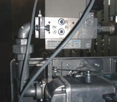 2.. Pd³¹czenie elektryczne palnika 19 17 16 20 1 2 4 5 6 8 15 14 10 11 12 1 Pd³¹czenia elektryczneg pwinna wyknaæ sba psiadaj¹ca uprawnienia energetyczne.