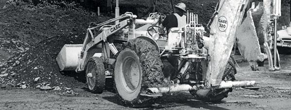 Z 175-LETNIEJ HISTORII CASE CONSTRUCTION EQUIPMENT PŁYNIE NASZA WIELKA DUMA I ODDANIE.