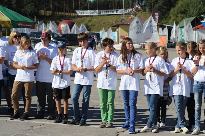 atmosferyczne rozegrano cztery biegi, jeden wynik odrzucono. zawodnicy spędzili na morzu prawie 5 godzin, w ramach projektu dzieciom został zakupiony prowiant.