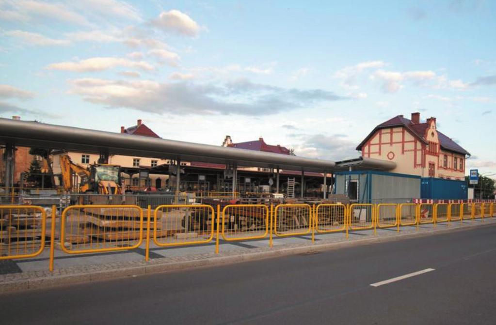Fot. 5. Budowa nowego dworca autobusowego stanowiącego część centrum przesiadkowego w Świdnicy. Fot. S.
