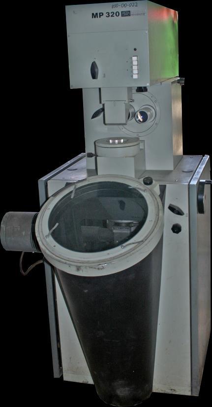 PROJEKTOR PROFILOWY MP-320 Powiększenia Średnica powierzchni projekcyjnej 10x, 20x, 50x, 100x 320 mm Wycinek