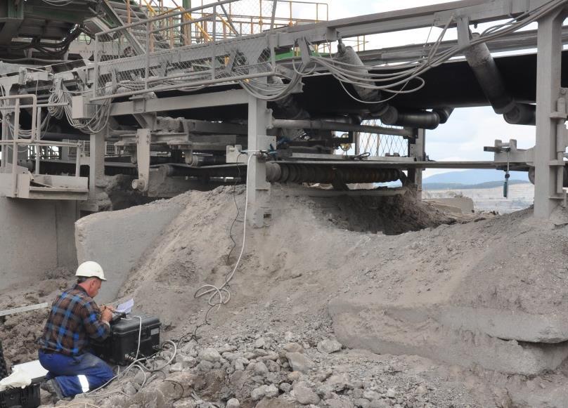 Nowa platforma sprzętowa Rys.1. System podczas pomiarów w kopalni odkrywkowej Fig.1. System during measurements in opencast mine.