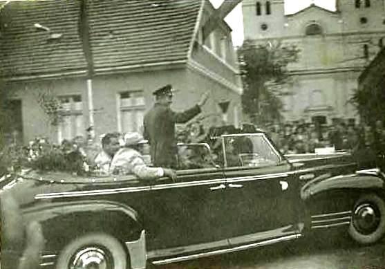 MIESZKAŃCY