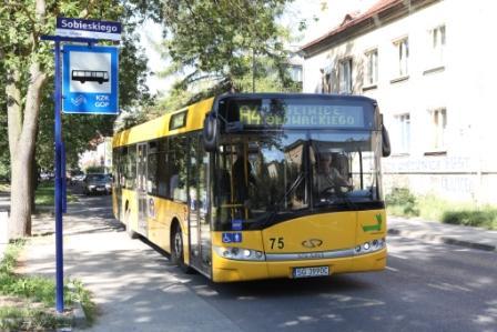 terytorialnego. Obecnie w sporej części naszego województwa m.in., w Gliwicach organizacją komunikacji publicznej zajmuje się KZK GOP dobrowolny związek, który działa od ponad 20 lat.