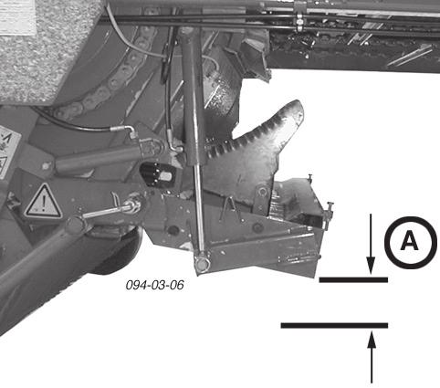 Mechanizm tnπcy, belka noøowa Mechanizm tnπcy Przed uruchomieniem naleøy dokonaê kontroli belki noøowej: - sprawdziê osadzenie sworzni z lewej i prawej strony (E2) - naostrzenie noøy - sprawdziê, czy