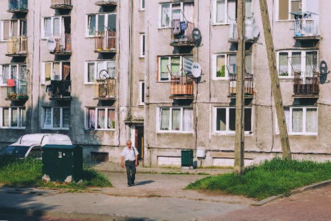 nr 38) przygotowano i przeprowadzono badanie ankietowe. Narzędzie badawcze poruszało m.in.