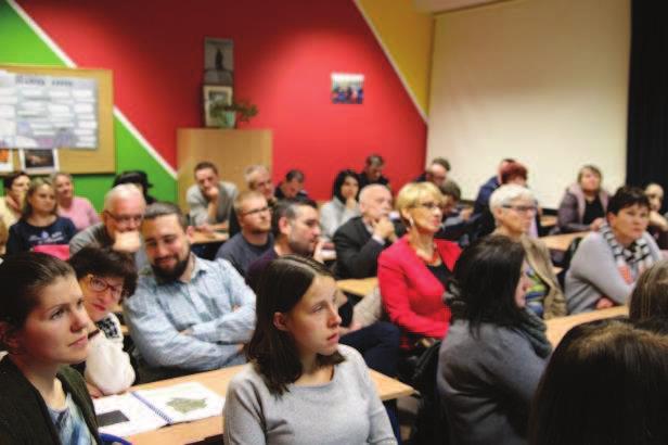 konsultacji społecznych w sposób istotny wpłynął na ostateczny kształt wyznaczonych w Gdyni terenów zdegradowanych, które zostały uznane za tereny rewitalizacji. Fot. nr 30.