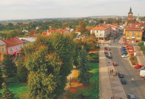 MIASTO PRZEWORSK Widok z Ratusza w Przeworsku Przeworsk przez wieki był miastem prywatnym: Tarnowskich, Kostków, Ostrogskich i Lubomirskich.