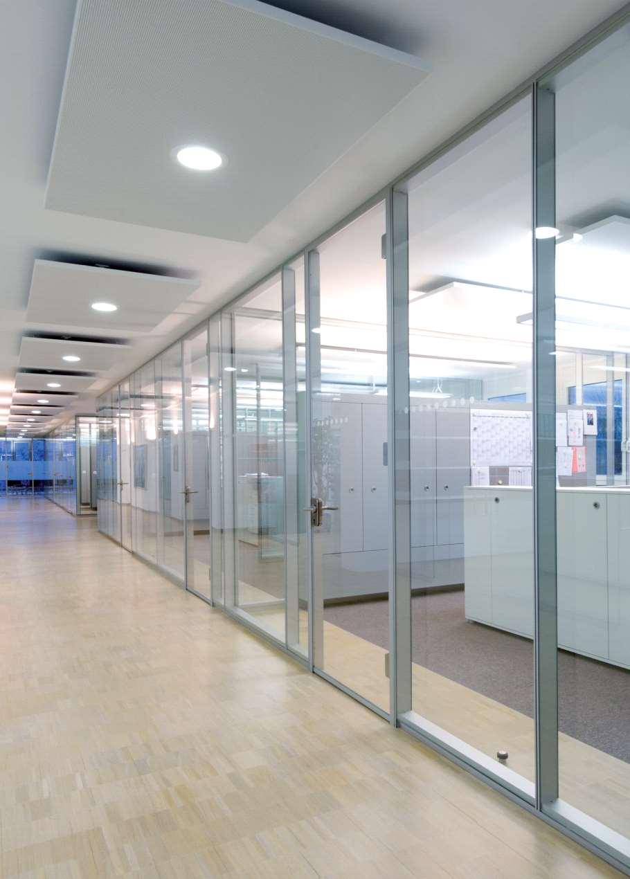 SYSTEM MTS Ścianka działowa MTS składa się z delikatnej aluminiowej konstrukcji słupa / belki o widocznych