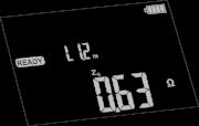 61010-1 i IEC 61557 - zasilanie miernika baterie alkaliczne LR14 (rozmiar C) (5 szt) - rezystor ograniczający prąd: dla pomiaru 4p: 1,5Ω, dla pomiaru 2p: 10Ω - ilość pomiarów pętli zwarcia (baterie