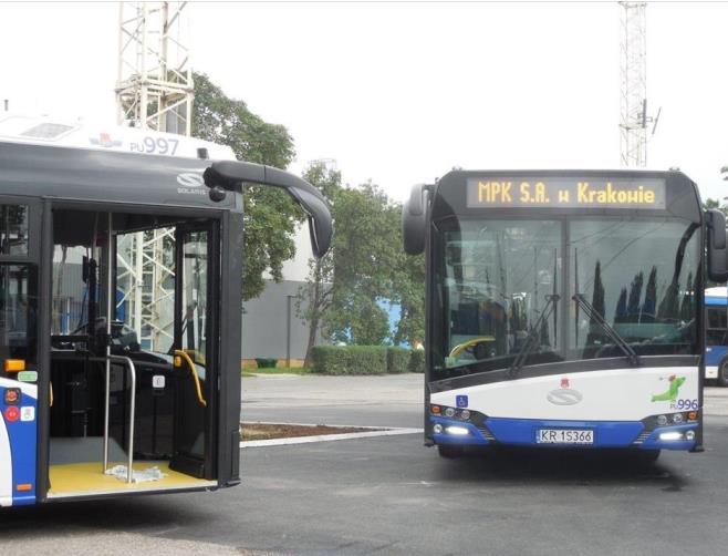 W lipcu 2016 roku ogłoszony został przetarg na dostawę w formie leasingu 77 autobusów przegubowych o długości 18 metrów.
