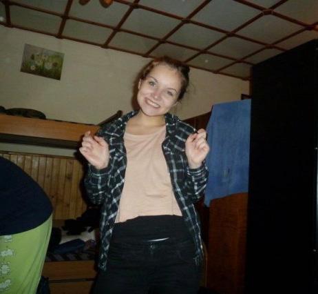Rebels - to znaczy zbuntowani WYDARZENIA Już w pierwszym dniu każdy z nas zawiesił na drzewie białą chustkę, jako znak naszej chęci przynależenia do