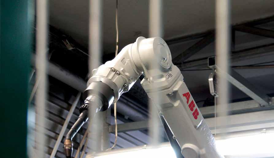 ROBOT SPAWALNICZY ABB Pierwszy robot spawalniczy już od prawie dwóch miesięcy wspiera nas w dążeniach do dostarczania naszym