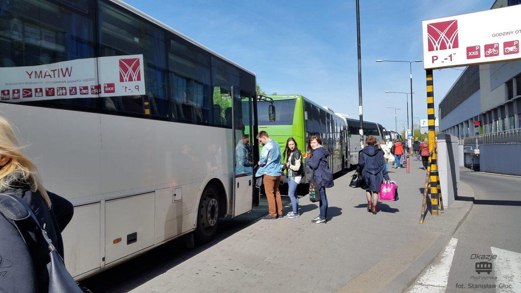 Warszawy dowozi na miejsce w 3 godziny i 35 minut. Oczywiście na tej trasie jest też konkurencja w postaci Mobilisa, ale ten jedzie znacznie dłużej i jest sporo droższy.