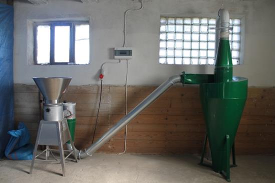 Powierzchna 61 m 2 o Koszt adaptacji 29 000 zł, 475 zł/m 2 Koszty