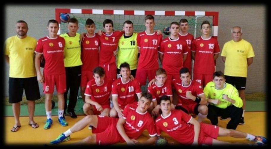 W pierwszej połowie reprezentacja łódzkiego odskoczyła na trzy bramki, ale szczypiorniści z Dolnego Śląska od stanu 9:12 zdobyli aż cztery gole z rzędu, grając przy tym w osłabieniu.