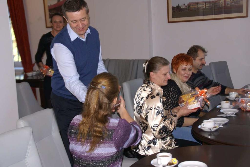 w celu podziękowania im za wysiłek, zaangażowanie i pracęna rzecz