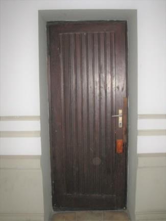poz. 8 ul. Koszykowa 35 - pow. 12,10 m 2 Zdjęcia lokalu Przydatne adresy/telefony 1. Administracja Domów Komunalnych nr 3, ul.