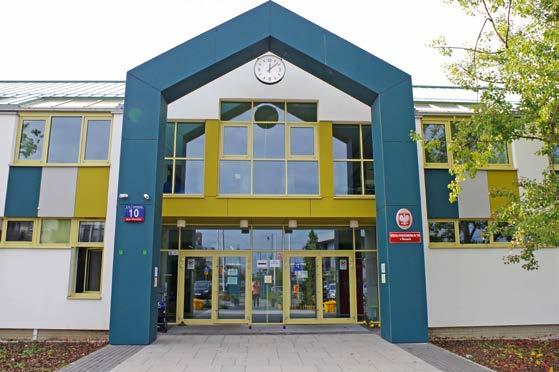 Reforma edukacji zakłada, że gimnazja zostaną zastąpione przez 8-klasowe szkoły podstawowe i 4-klasowe szkoły ponadpodstawowe.