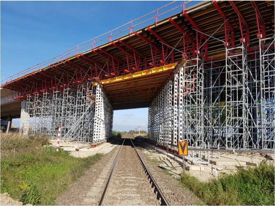 realizowane są m in.: ok. 36 km trasy głównej Węzły drogowe (4 szt.