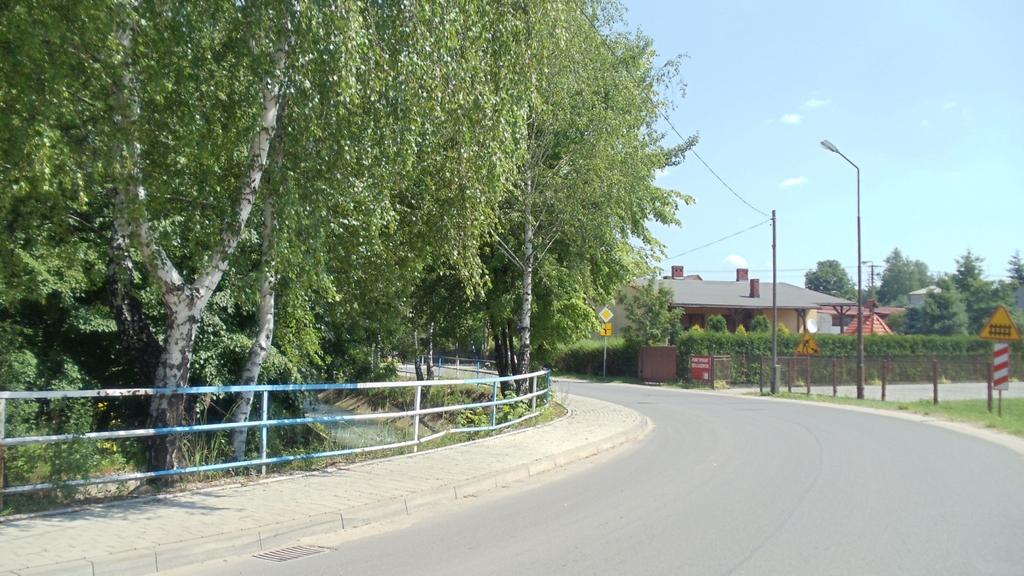 6. Bukowno - ul. Młyńska - szpaler brzozowy start:50.26603, 19.48193, koc:50.26654, 19.