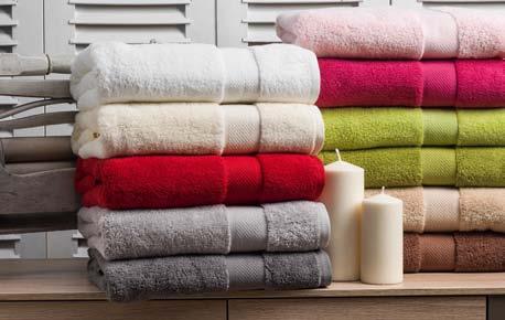 ręczniki dywaniki łazienkowe Gramatura: 600 gsm Gramatura: 2500 gsm RECZ44 RECZ45 RECZ46 RECZ47 RECZ48 RECZ49 RECZ50