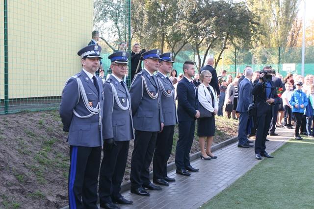 Wybór patronki doskonale koresponduje z kilkuletnią już tradycją szkoły związaną z funkcjonowaniem w liceum klas