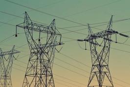 Spór o elektryczną linię przesyłową: kto czego chce? Ścisłe związki regionów wystawione są na ciężka próbę.
