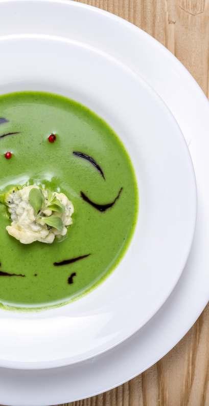 MENU BUFETOWE 80 zł - 1,5 h / 110 zł - 3 h propozycja przy minimum 50 osobach MENU I Żurek z białą kiełbasą Krem z cukinii z groszkiem ptysiowym Pieczeń wieprzowa w sosie własnym Szaszłyk z kurczaka
