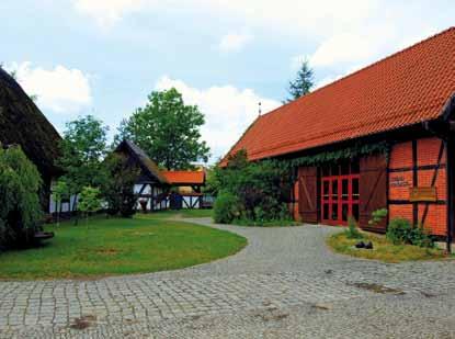 Muzeum Koło siedziby Muzeum - Pałacu Młynarza - zlokalizowany