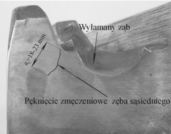 przesuwać jedynie jedną pdziałkę, przez c w następnych je przejściach natrafiamy na większe załębienia (rys. 5, 6) i utwardzenia przez znit, w tym miejscu materiału twrzą się zrzane narsty (rys.