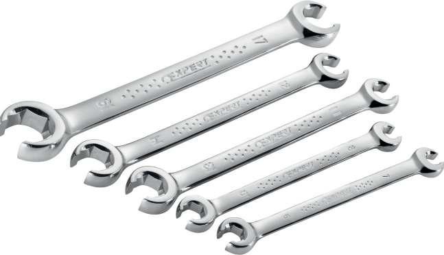 ZESTAW 5 KUCZY DO RUR 6-KĄTNYCH X 6-KĄTNYCH Dostarczany na szynie plastikowej. Zawartość Ilość E112501 7x9-8x10-11x13-12x14-17x19 mm.