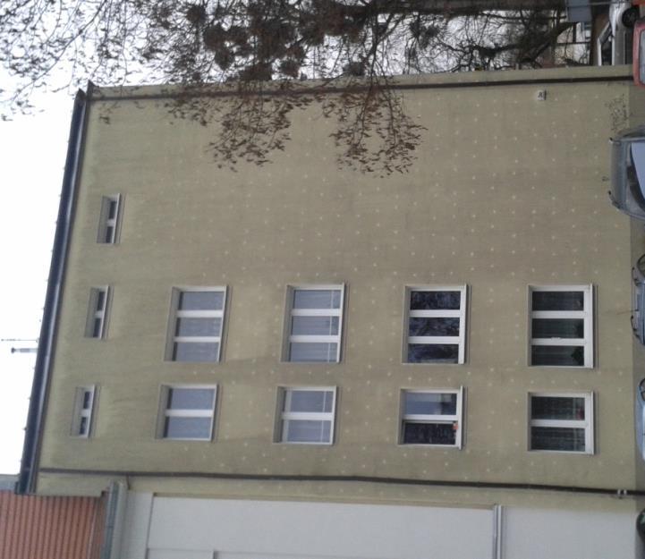 Zgodnie z normą PN EN - ISO 6946: 2008, poprawki nie należy stosować w następujących przypadkach: gdy kotwie przechodzą przez pustą wnękę, gdy współczynnik przewodzenia ciepła łącznika jest mniejszy