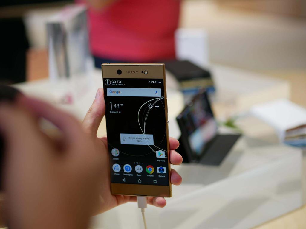 Inne informacje na temat Sony Xperia XZ1 i Sony Xperia XZ1 Compact: Sony Xperia XZ1 w naszej bazie smartfonów Sony Xperia XZ1 Compact w naszej bazie smartfonów Sony Xperia XZ1 w