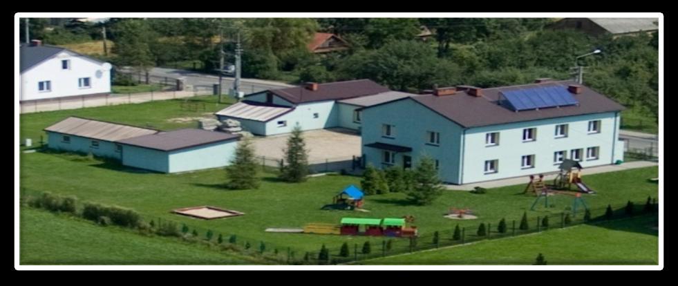 Przedszkole (41*) Zatrudnienie 31 osób, na 28,10 etatach, w