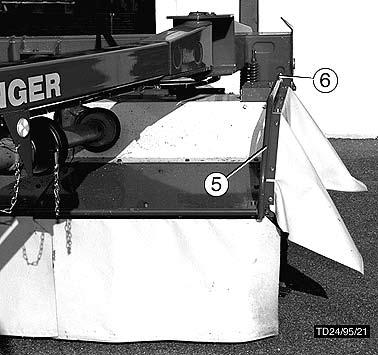 Podniesienie maszyny - PodnieúÊ mechanizm koszπcy: max rozciπgnπê si ownik hydrauliczny (1) podnoúnika * Blokada (- rok produkcji 1988) - WyciπgnπÊ zatyczki (2) - PodnieúÊ blokadí (3): poz.