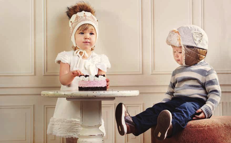 www.jamiks.eu Ubrania do sesji zdjęciowej zapewniła firma Ceremony by Wójcik oraz Girandola. Wyrób z podszewką 00% bawełna. Product with 00% cotton lining. Шапка c подкладкой 00 % хлопок. Wyrób wełny.