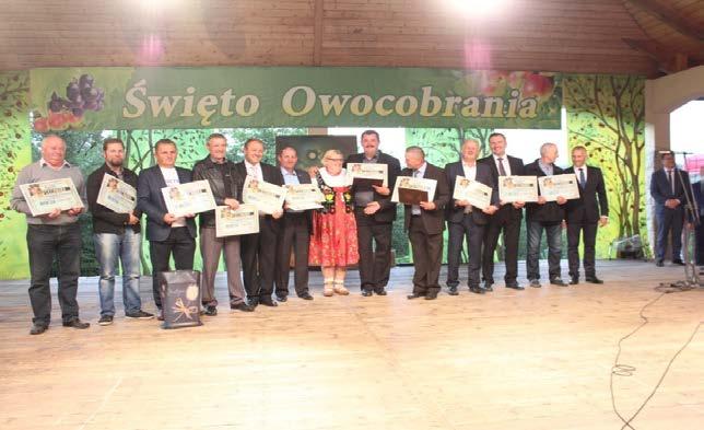 kapela Pogwizdani. W Turnieju Wsi nagrodę główną Wójta Gminy Łącko zdobyło sołectwo Brzyna.