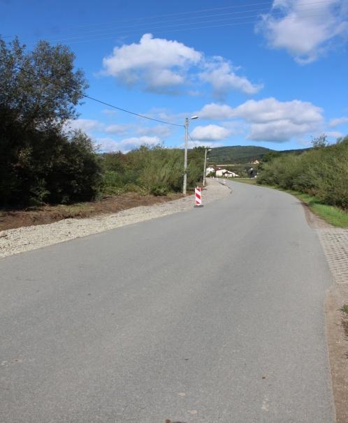 Budowa infrastruktury turystyczno - rekreacyjnej w Gminie Łącko Trwają prace związane z budową infrastruktury turystyczno rekreacyjnej w Gminie Łącko, które muszą zostać zakończone jeszcze w bieżącym