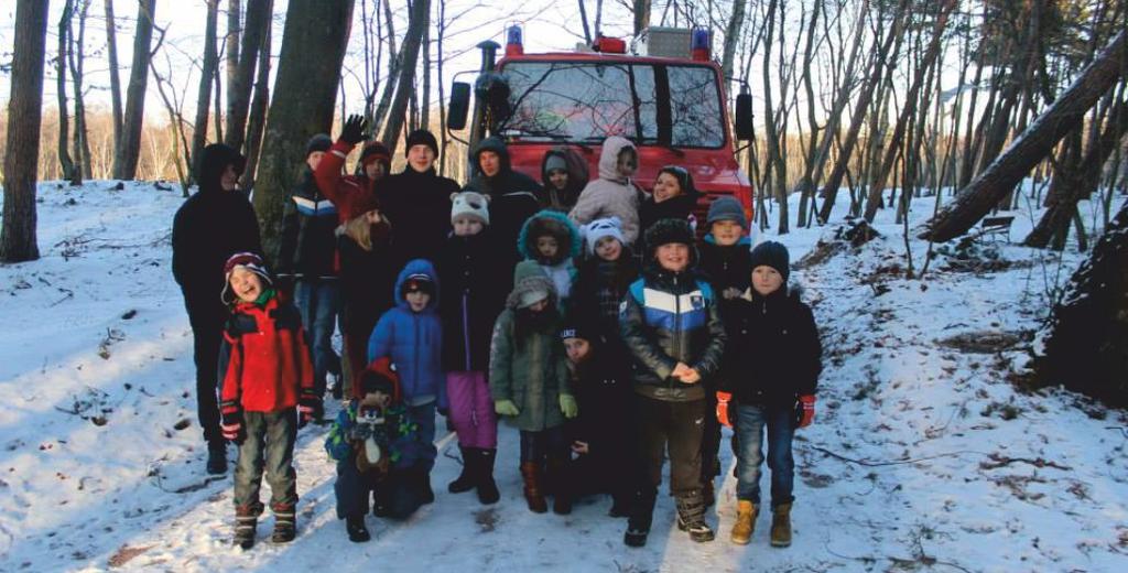 Ferie w Boleńcu 2014 W tym roku odbyły się ferie także w Boleńcu. Nie brakowało nam zabawy oraz dobrego nastroju. Dzieci wraz z łebską młodzieżą odwiedzały chętnie Boleniec.