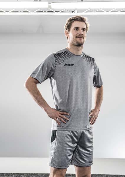 KOSZULKA TRENINGOWA z okrągłym kołnierzykiem 05 ciemny szary/ okrągły kołnierzyk GOAL szwy ramion przesunięte do przodu nadruk